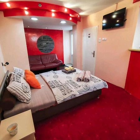 S. A. L. Prenociste Apartment Zrenjanin Luaran gambar