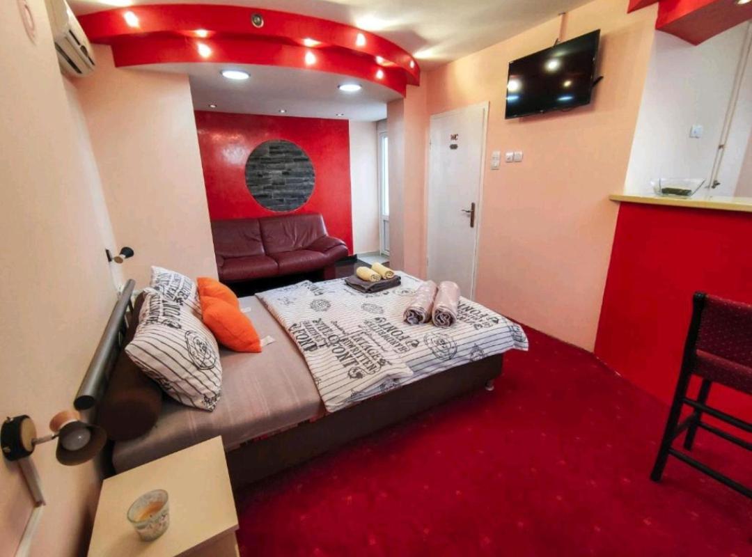 S. A. L. Prenociste Apartment Zrenjanin Luaran gambar